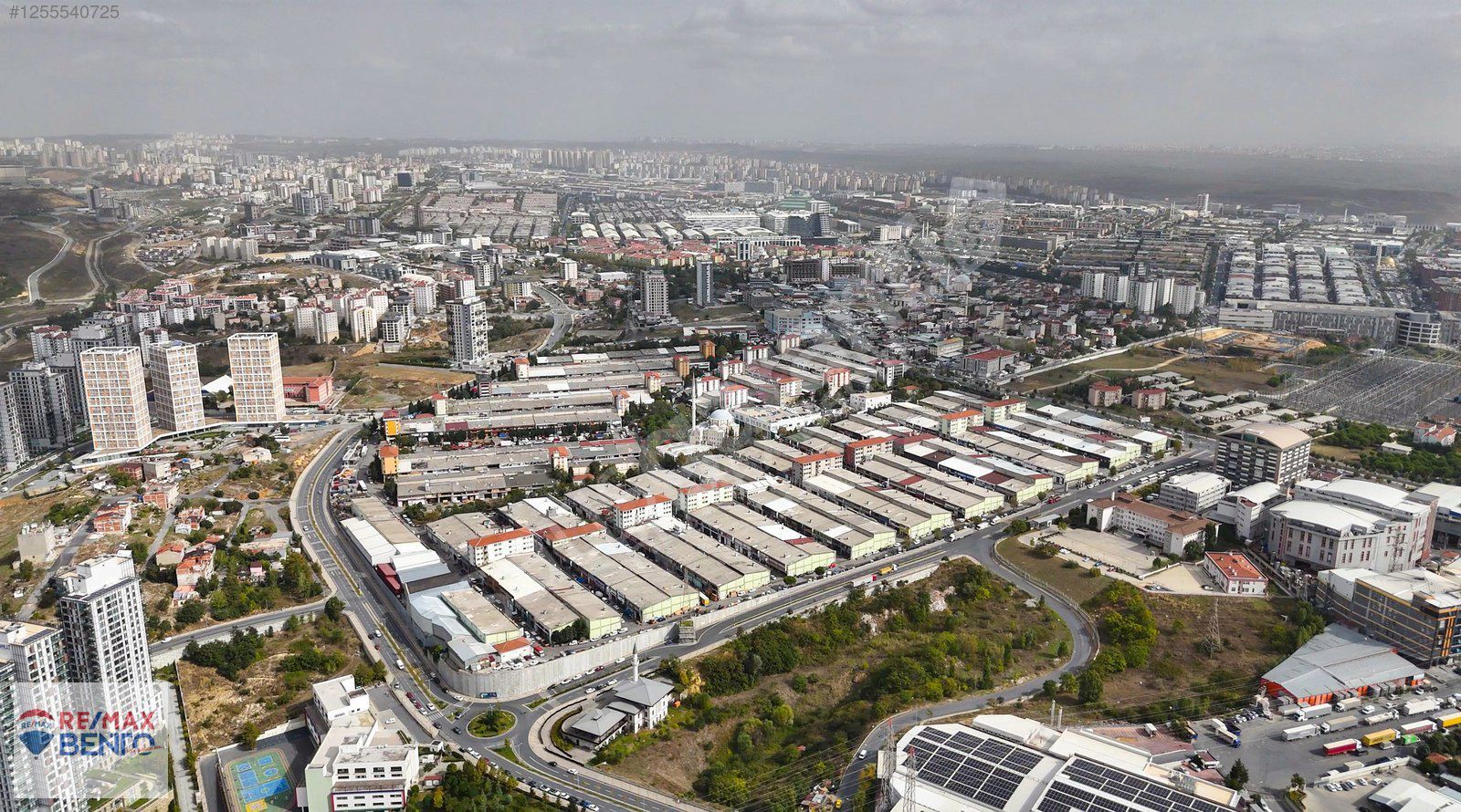 İkitelli Keresteciler Sanayi Sitesi satılık 4lü dükkan