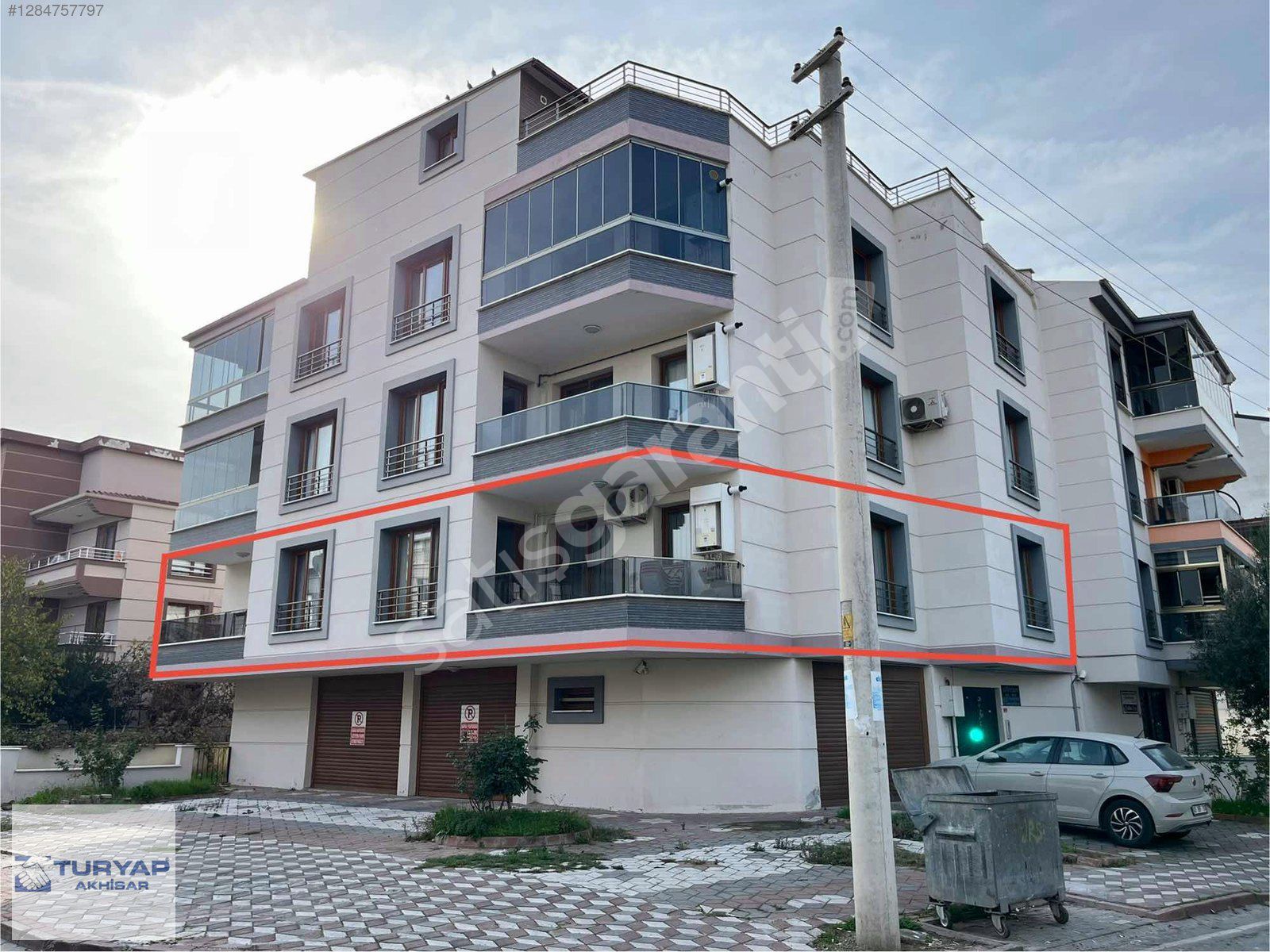 HÜRRİYET'TE KÖŞE KONUMDA,HER KATTA TEK DAİRE 193 M2 4+1