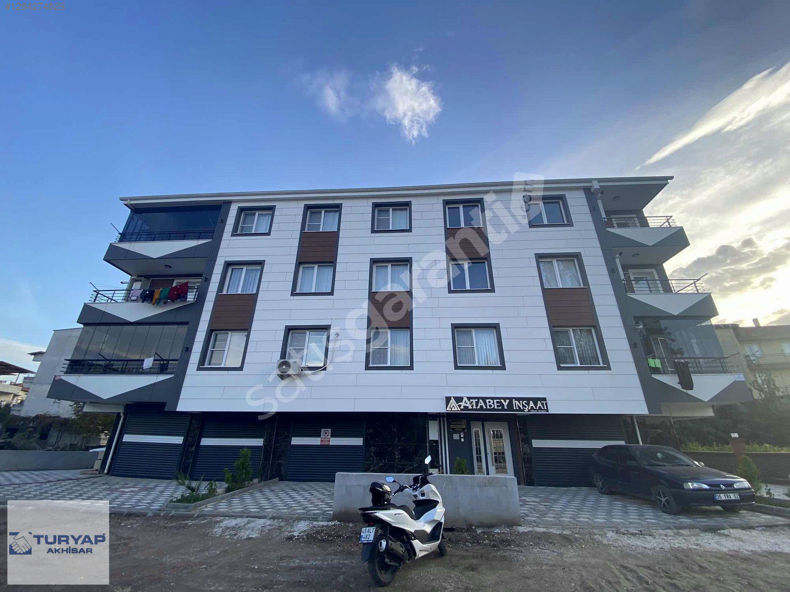 ULUCAMİ MAHALLESİ ŞAHSİ OTOPARKLI 100 M2 SATILIK GENİŞ 2+1 DAİRE
