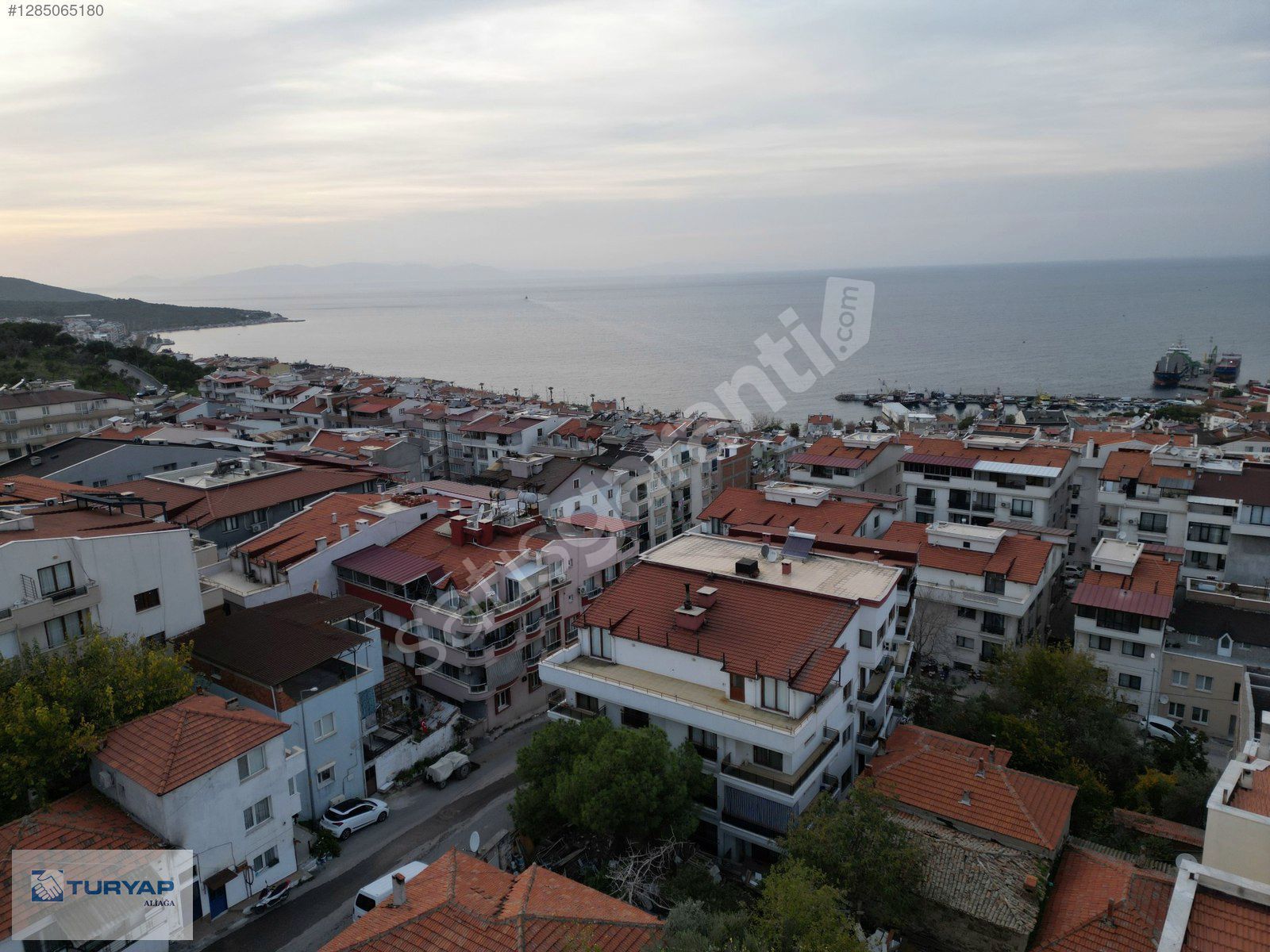 DİKİLİ'DE DENİZ MANZARALI TERASLI DUBLEKS DAİRE FIRSATI