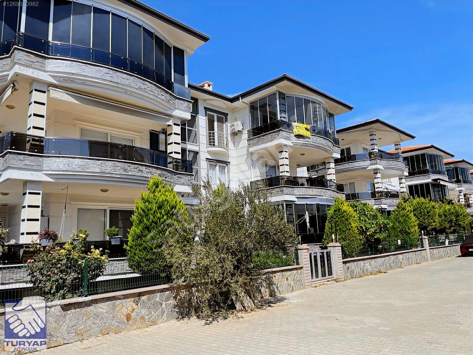 AVCILAR YAŞAM PARK EVLERİNDE SATILIK 3+1 DAİRE