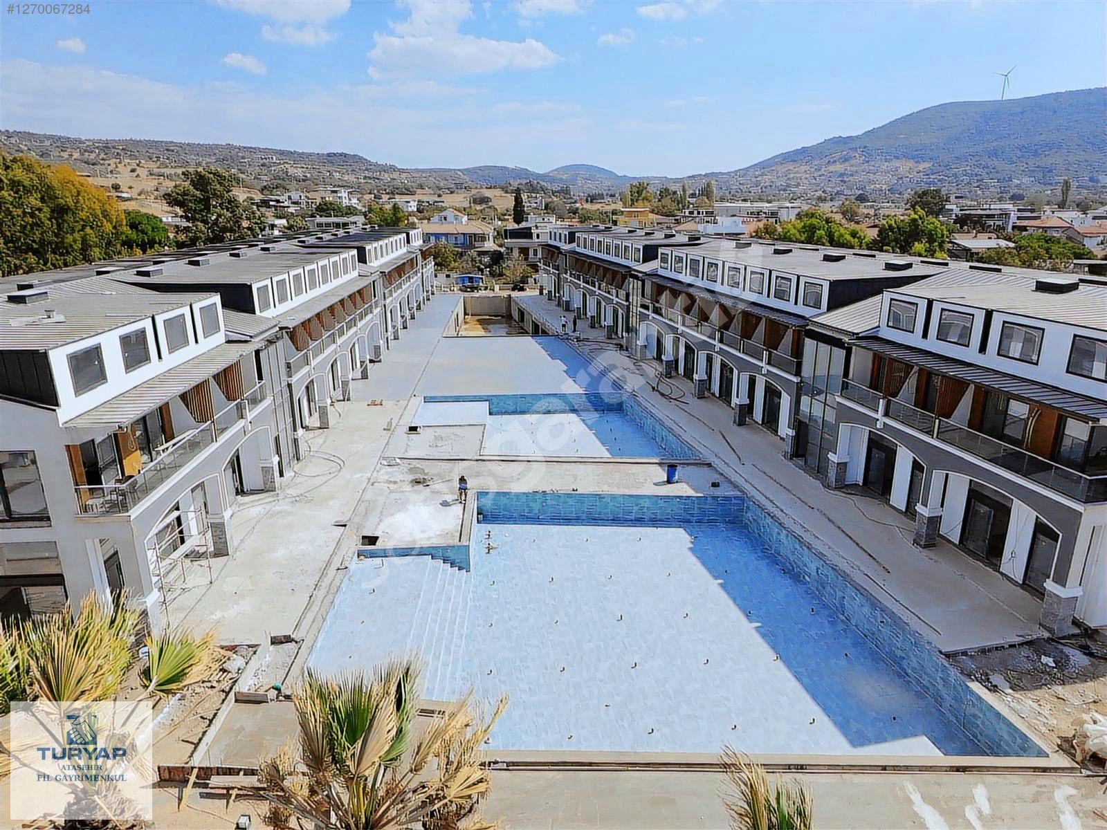 Foça Gencellide Satılık Araç Takaslı Denize Sıfır Loft Daire