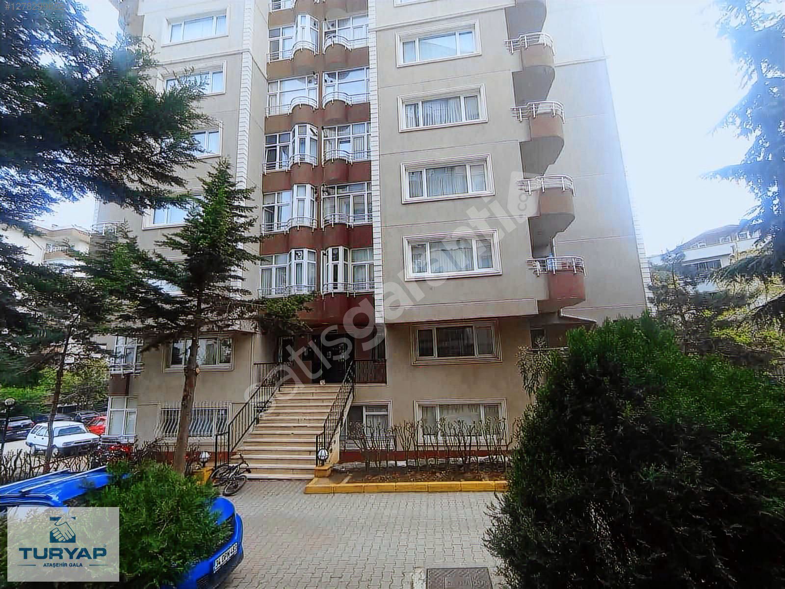 ÜMRANİYE ADEM YAVUZ MAH.ASYA SİTESİ 3+1 135 mk GENİŞ DAİRE