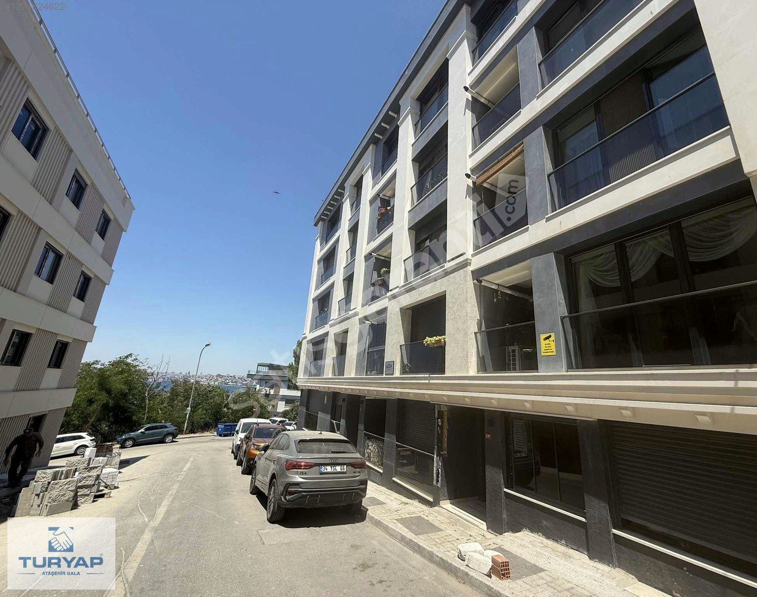 ÜSKÜDAR SELİMİYE'DE BOĞAZA KOMŞU 2+1 SATILIK DAİRE