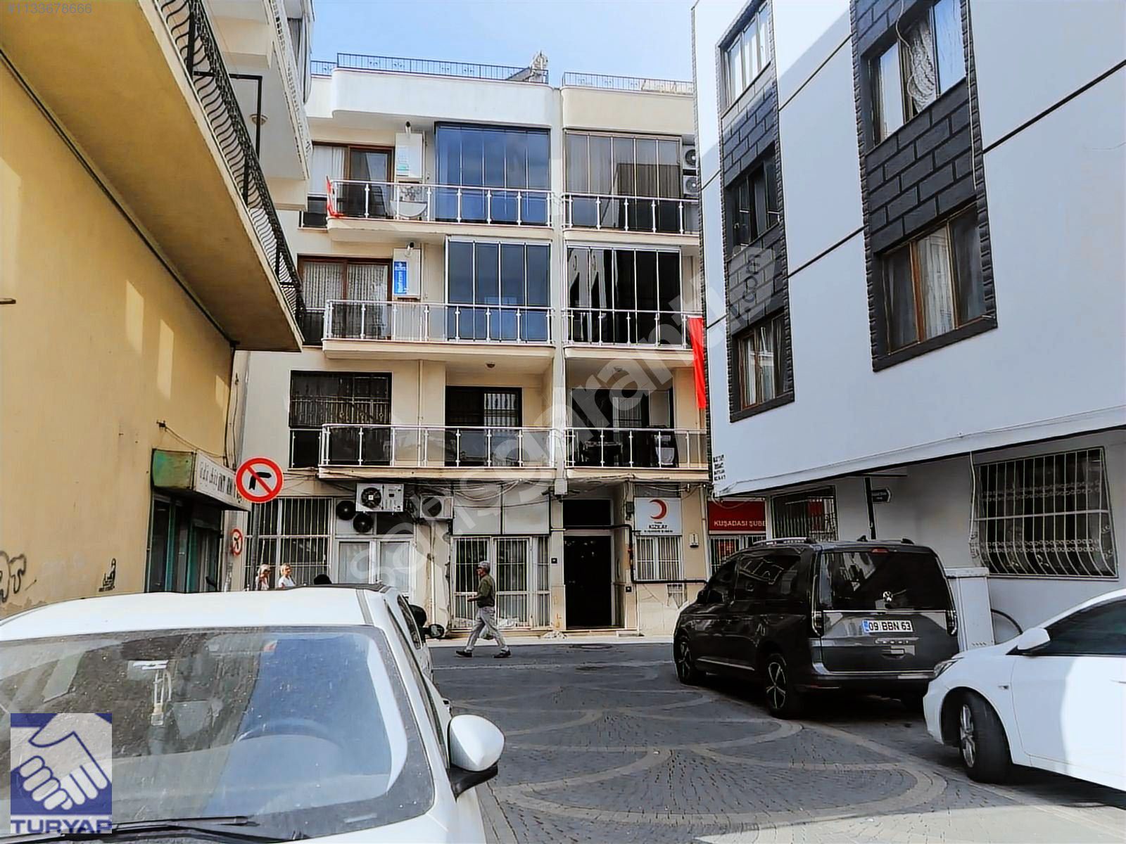 KUŞADASI MERKEZDE DOGALGAZLI SATILIK 3+1 DAİRE