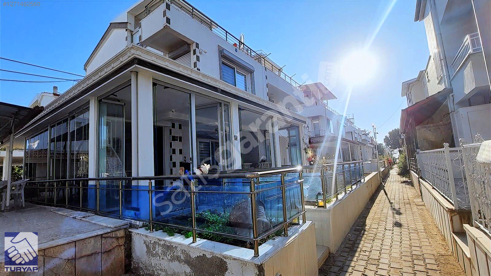 TURYAP'tan DENİZE SIFIR SİTE İÇERİSİNDE HARİKA BİR VİLLA