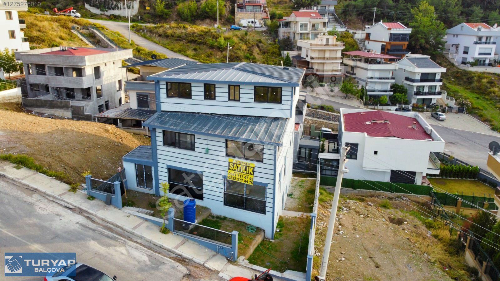 Balçova Çetin Emeç ' te 2 Villa , Bir Fiyat Yatırımın İkiz Gücü