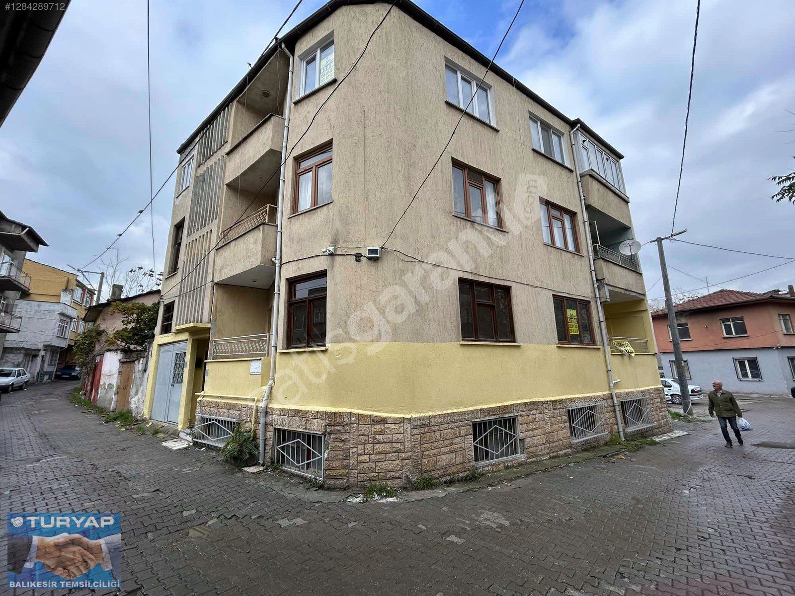 TURYAP'TAN KASAPLAR MAH. KİRALIK YENİ TADİLATLI 4+1 DAİRE