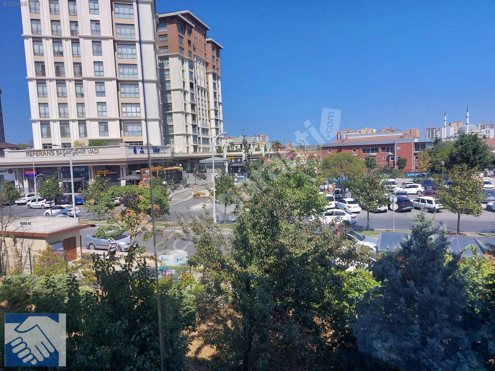 BAŞAKŞEHİR BAYINDIRLIK KONUTLARINDA TADİLATLI 3+1 SATILIK DAİRE