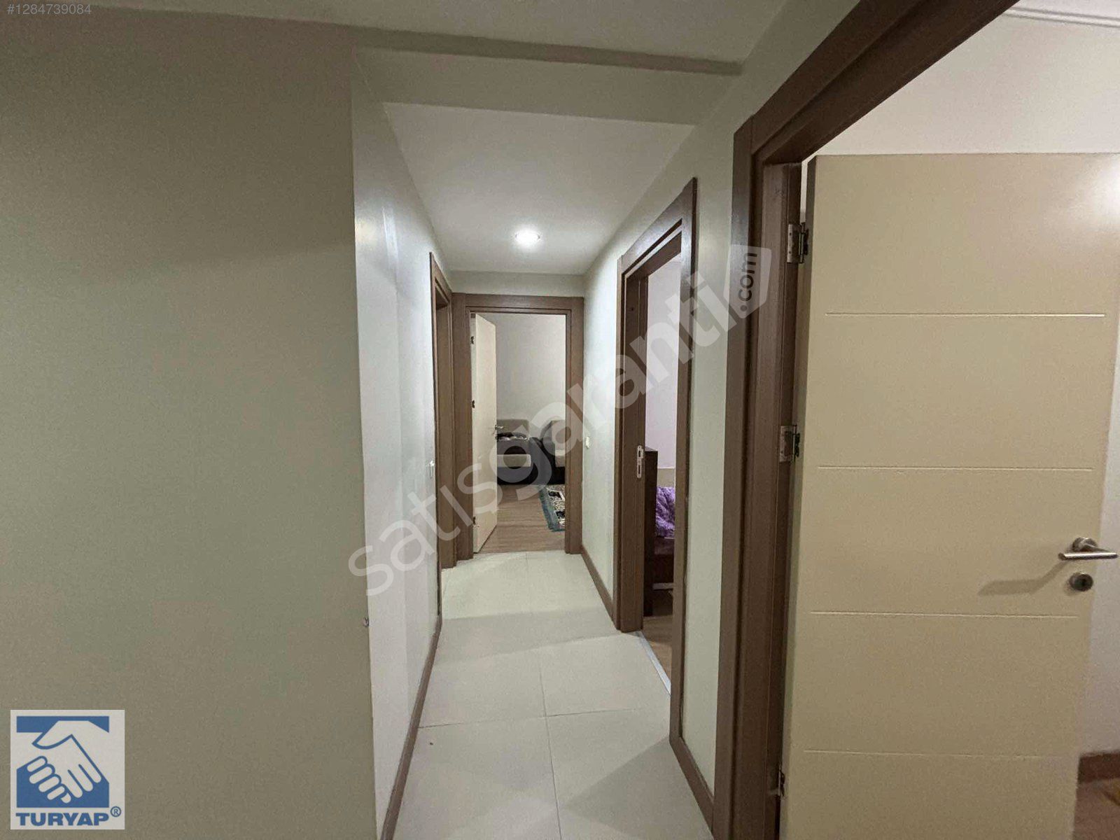 EMLAK KONUT BAŞAKŞEHİR EVLERİ KISA KAT BÜYÜK TİP 3+1