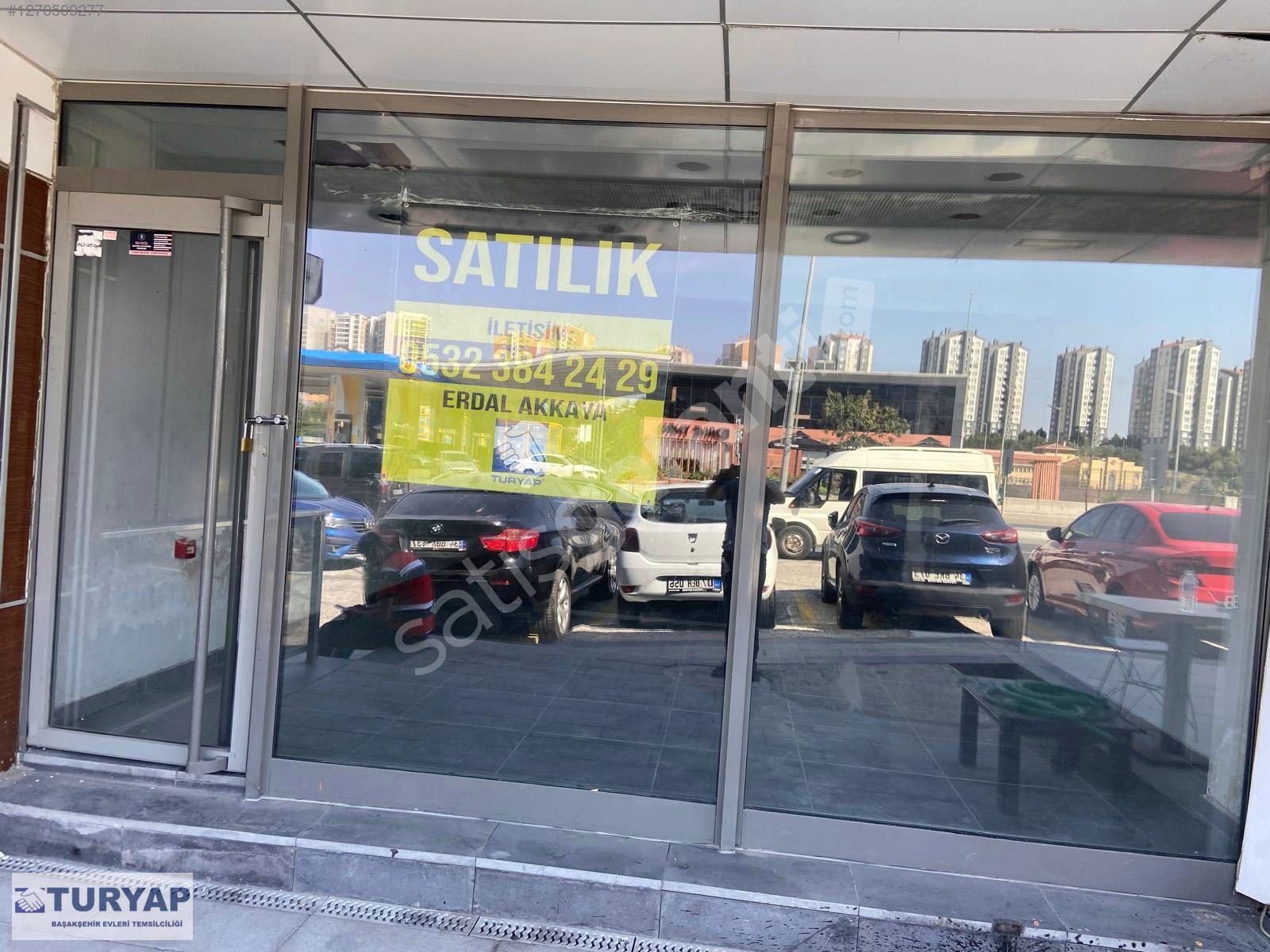 KAYAŞEHİR CADDE DÜKKANLARDA BENZİNLİK KARŞISI SATILIK DÜKKAN