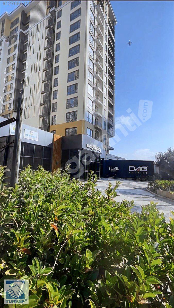 BAHÇEŞEHİR ISPARTAKULE'de SIFIR PROJE 131m²SATILIK CADDE DÜKKAN