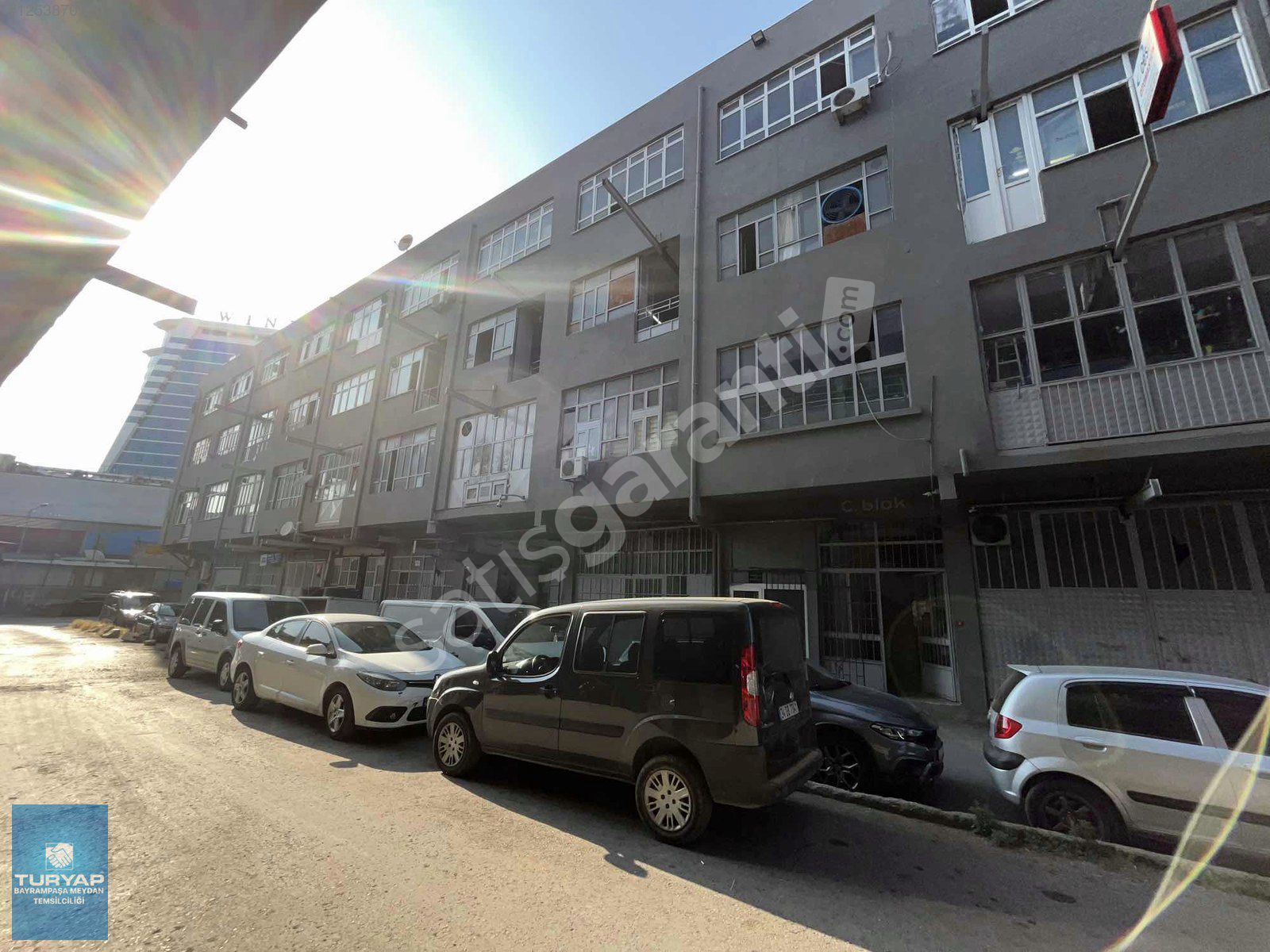 BAYRAMPAŞA GÜNTAŞ SANAYİ SİTESİNDE SATILIK 110m2 İMALATHANE