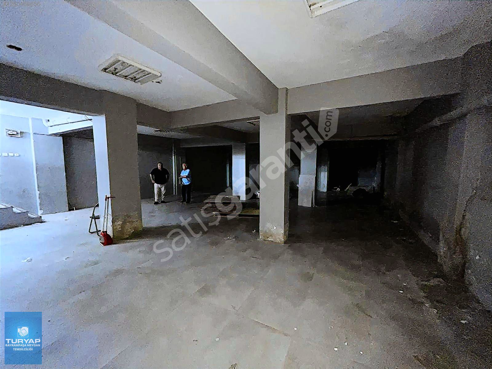 TURYAP'TAN BAYRAMPAŞA TERAZİDEREDE YARI BODRUM 200m2 KİRALIK