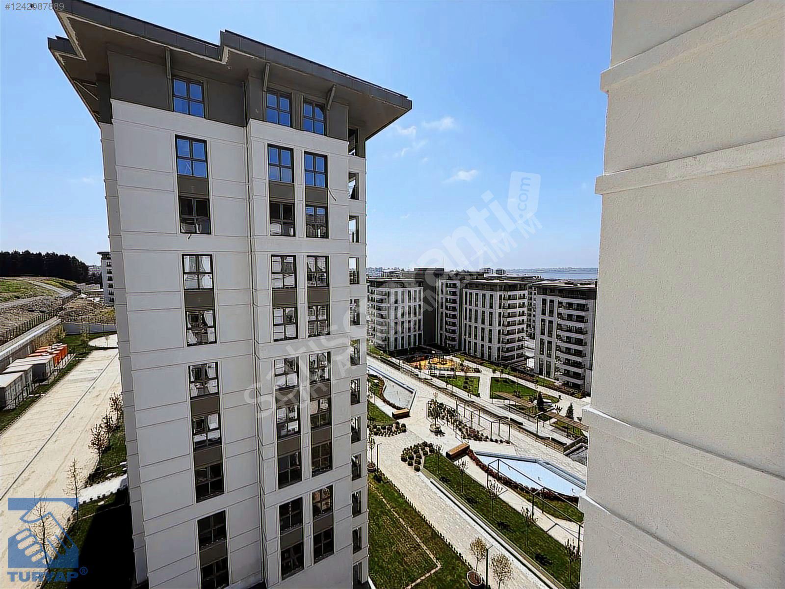 BİZİM MAHALLE 3.KISIM 5+1 236 M2 DENİZ GÖL MANZARALI