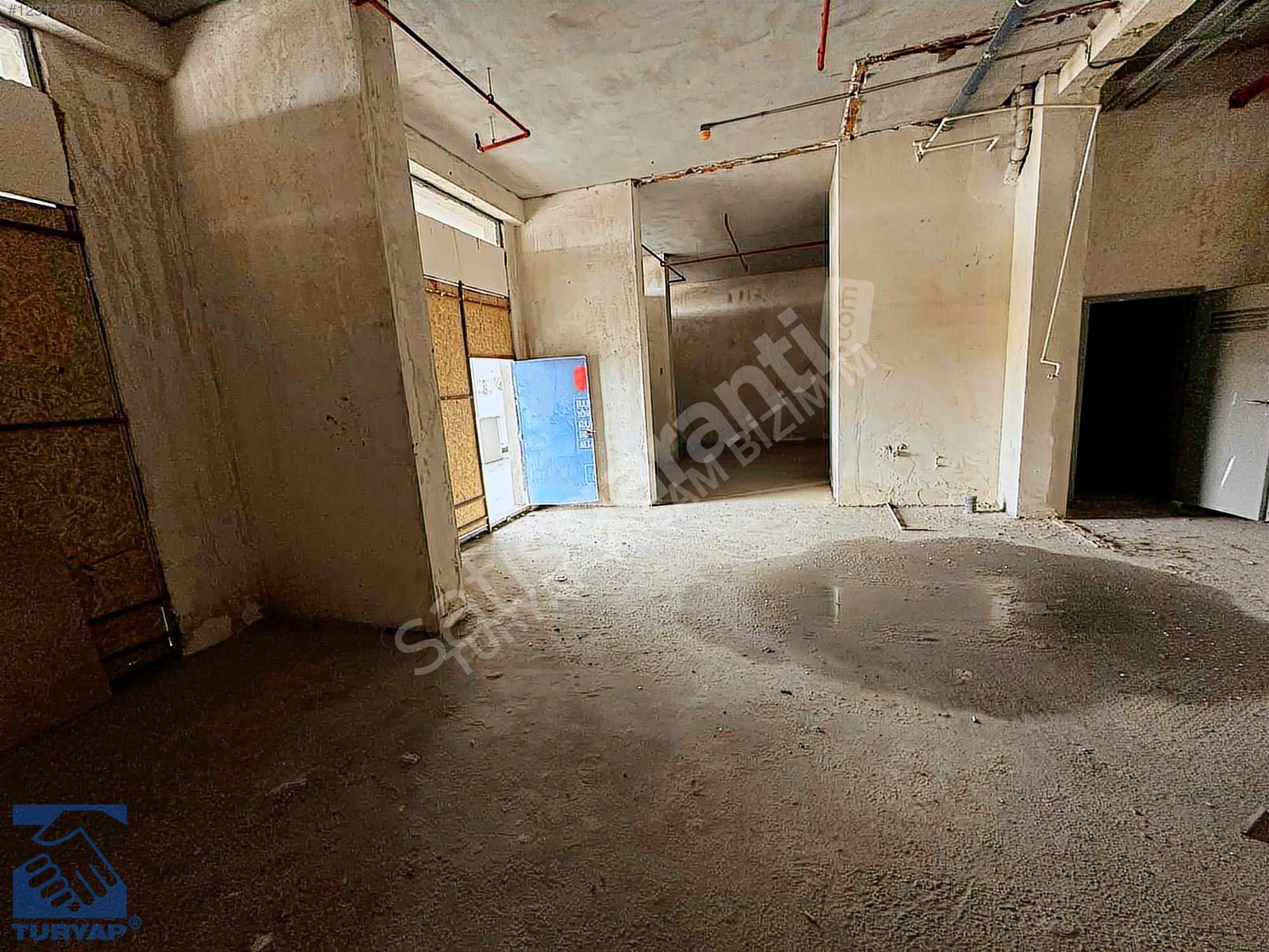 BİZİM MAHALLE 1.KISIM CADDE ÜSTÜ 134 M2 KİRALIK DÜKKAN