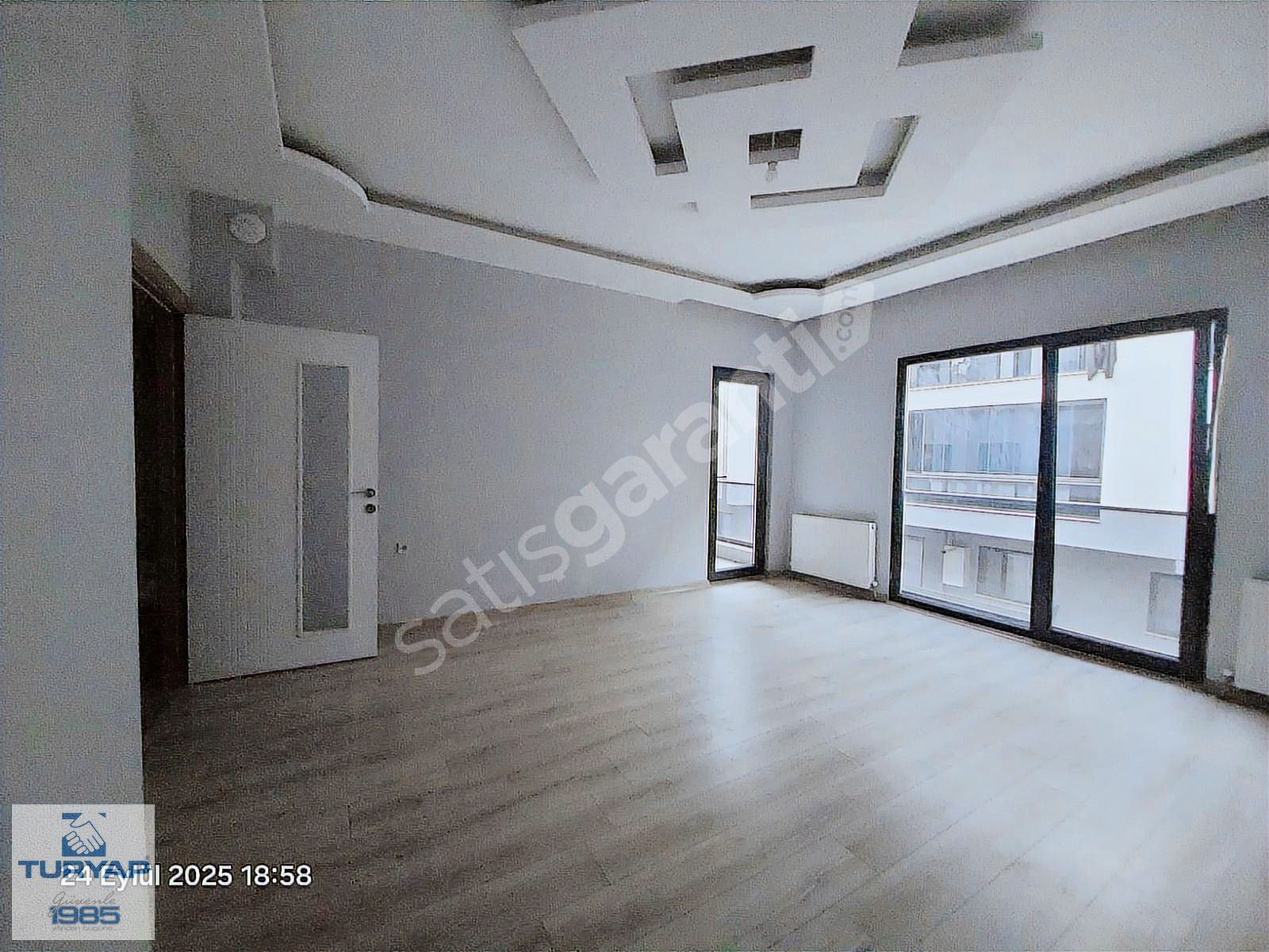 TURYAP ÇİFTLİKKÖY'den -ACİL- 3+1 BELEDİYE YANI ARA KAT YENİ BİNA