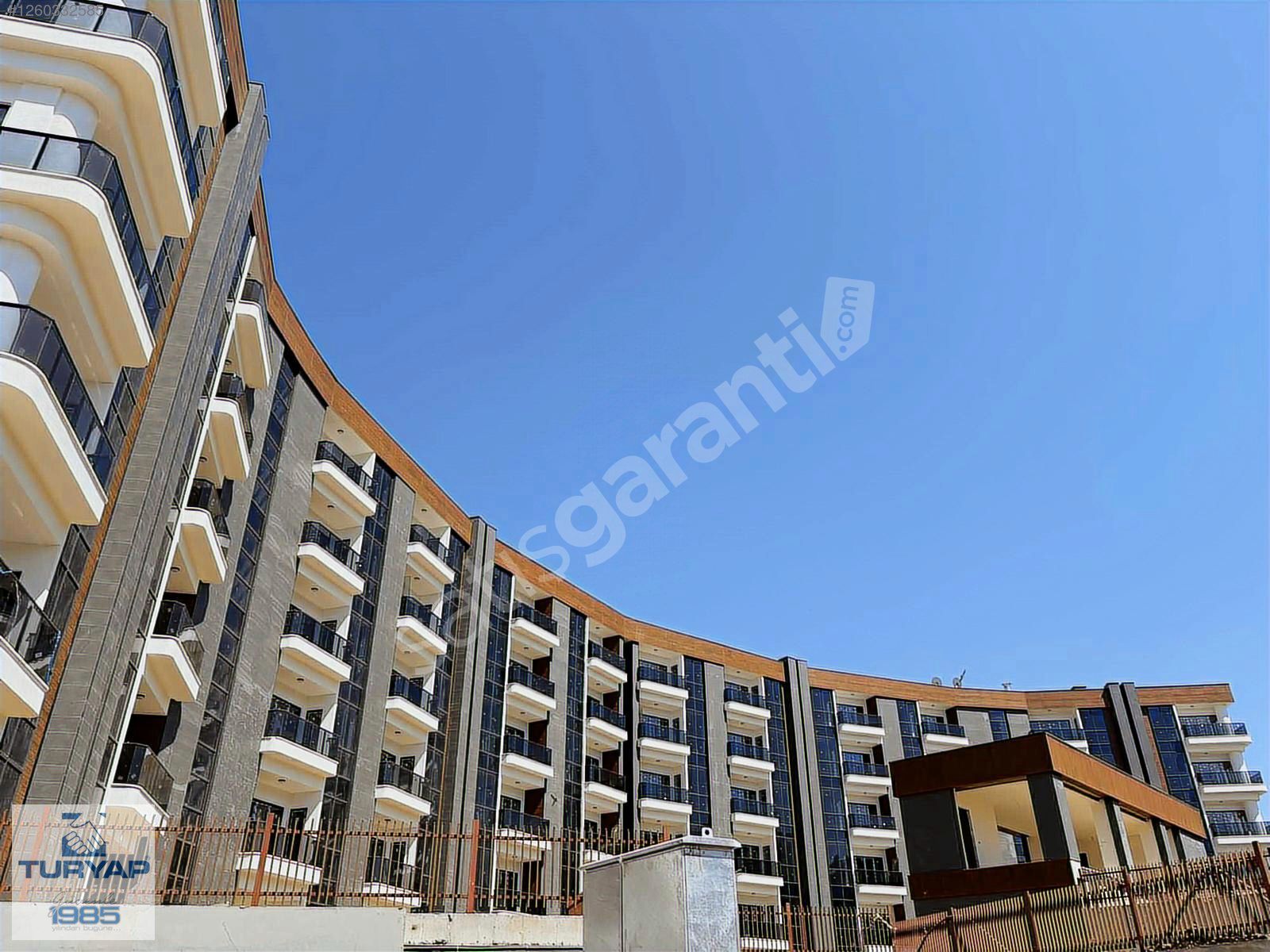 Deniz Manz. Havuzlu Site İçerisinde Ara Kat 1+1