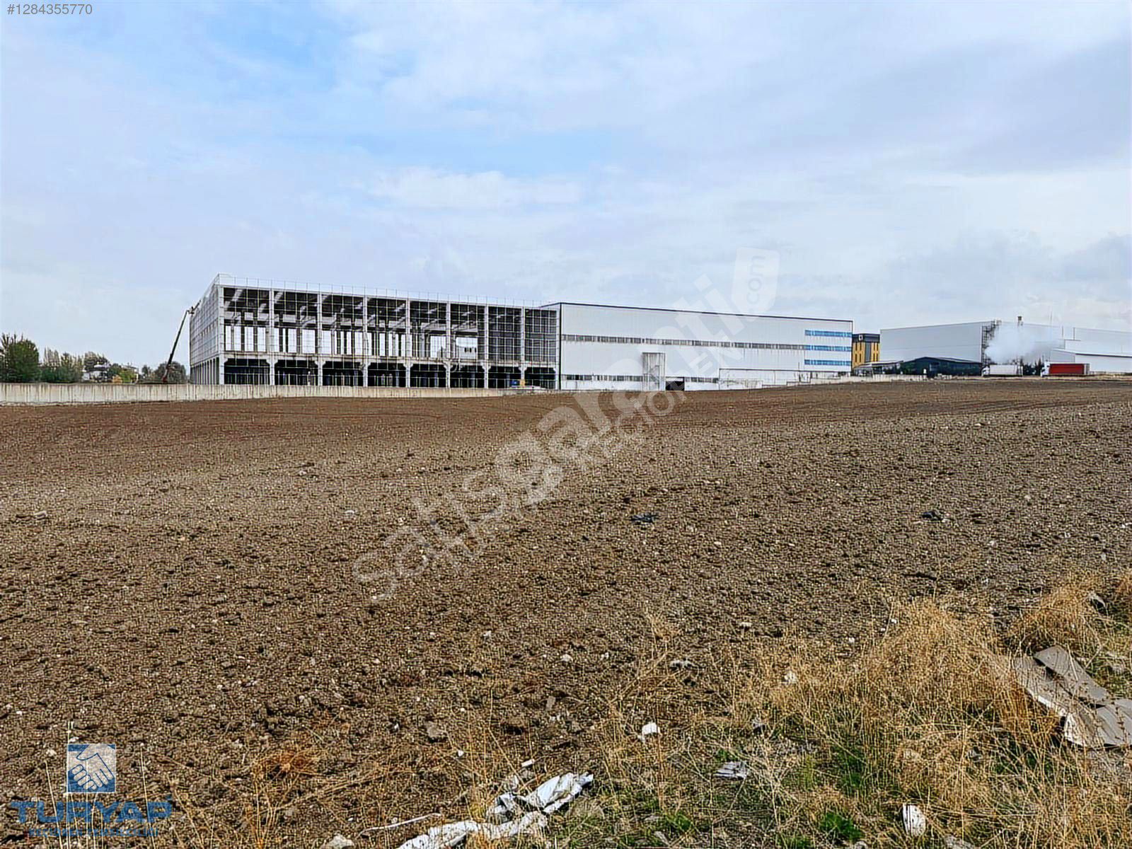 AKYURT'TA 7420 M² SATILIK ARSA