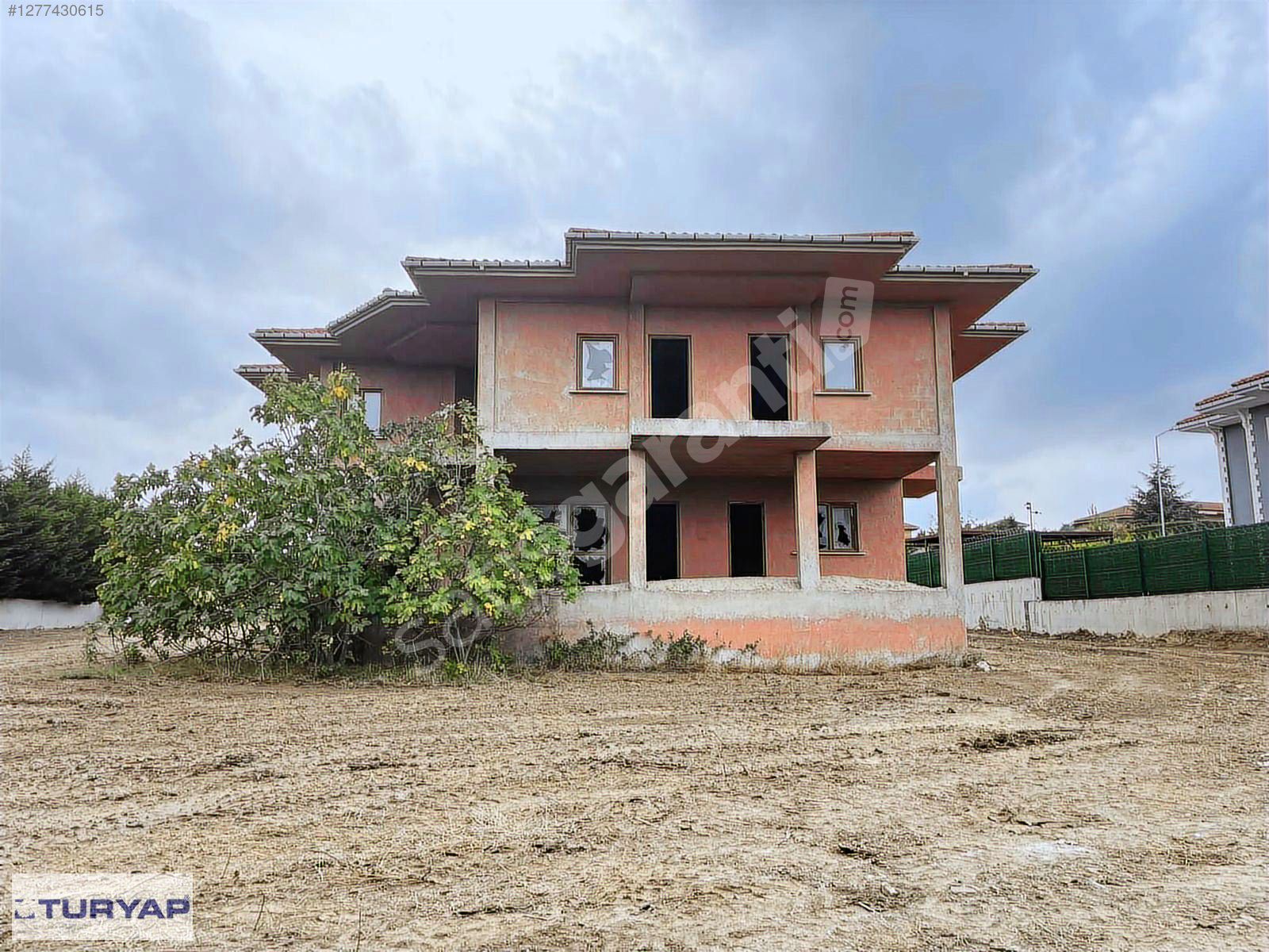 TURYAP'TAN TEPEKENT'TE HARİKA KONUMDA SATILIK NATAMAM VİLLA