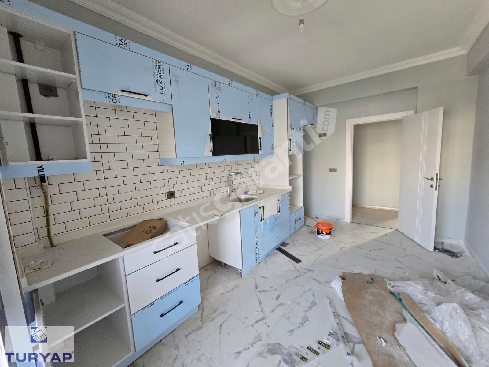 VİZE MERKEZDE SATILIK LÜX 2+1 EBEVEYN BANYOLU SIFIR DAİRE