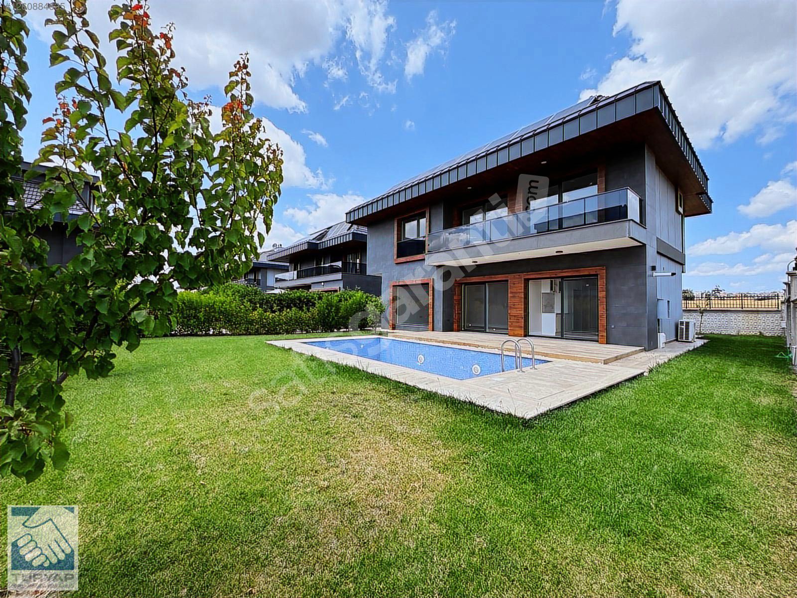 ÖNERLER MAH.SOLAR CITYDE GÜNEŞ ENERJİLİ 7+1 SATILIK LÜKS VİLLA!