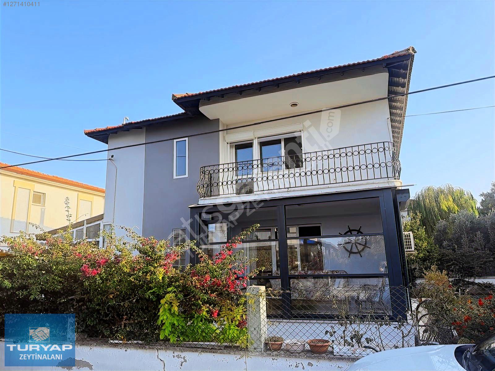 URLA ATATÜRK MAH. TAM MÜSTAKİL 3+1 SATILIK VİLLA