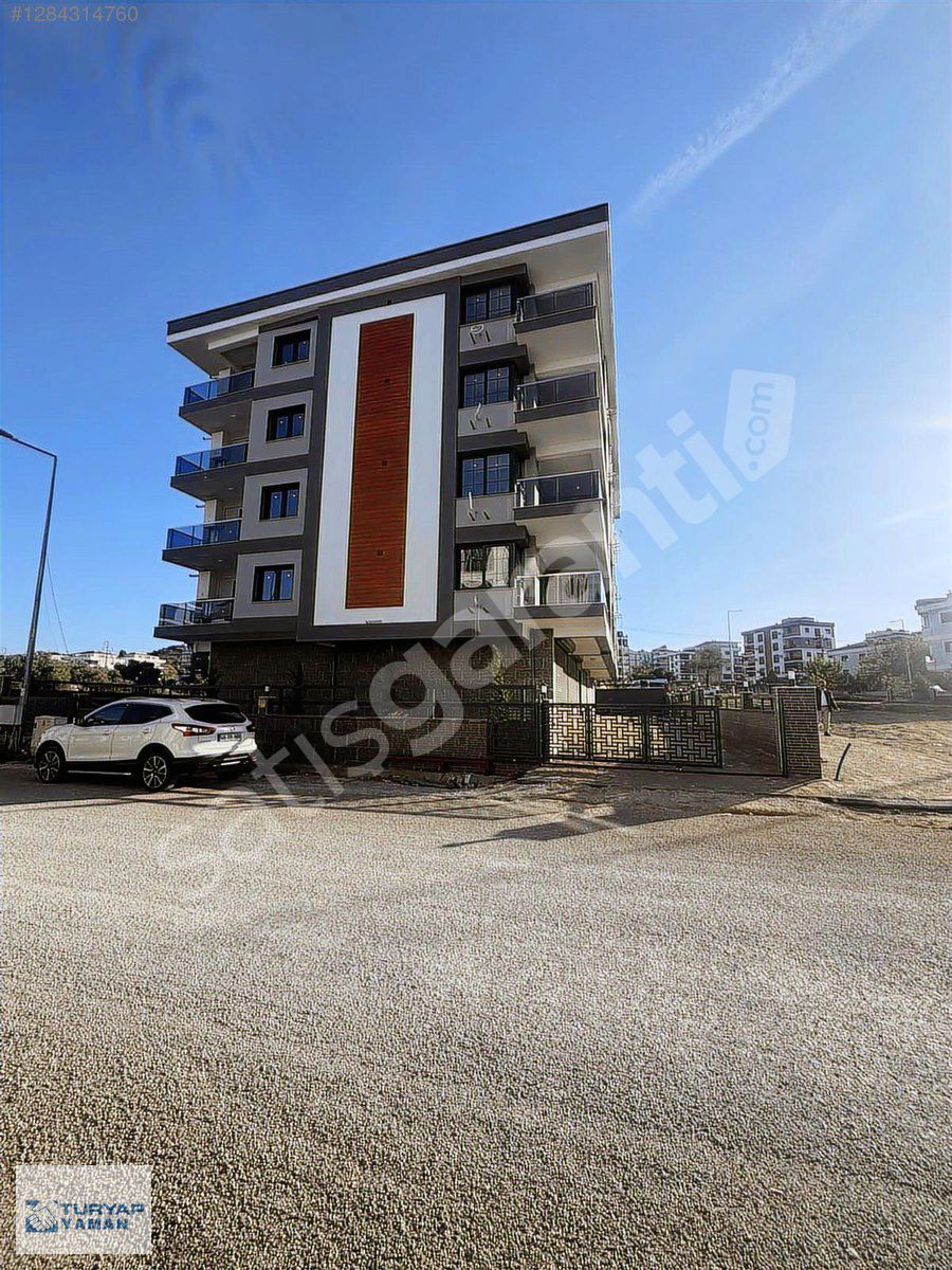 TURYAP YAMANDAN ERGENEKON MAHALLESİNDE EŞSİZ BİR DAİRE