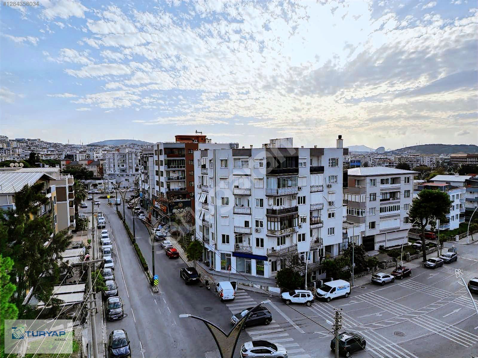 ALİAĞA DA MERKEZİ LOKASYONDA KİRALIK DÜKKAN