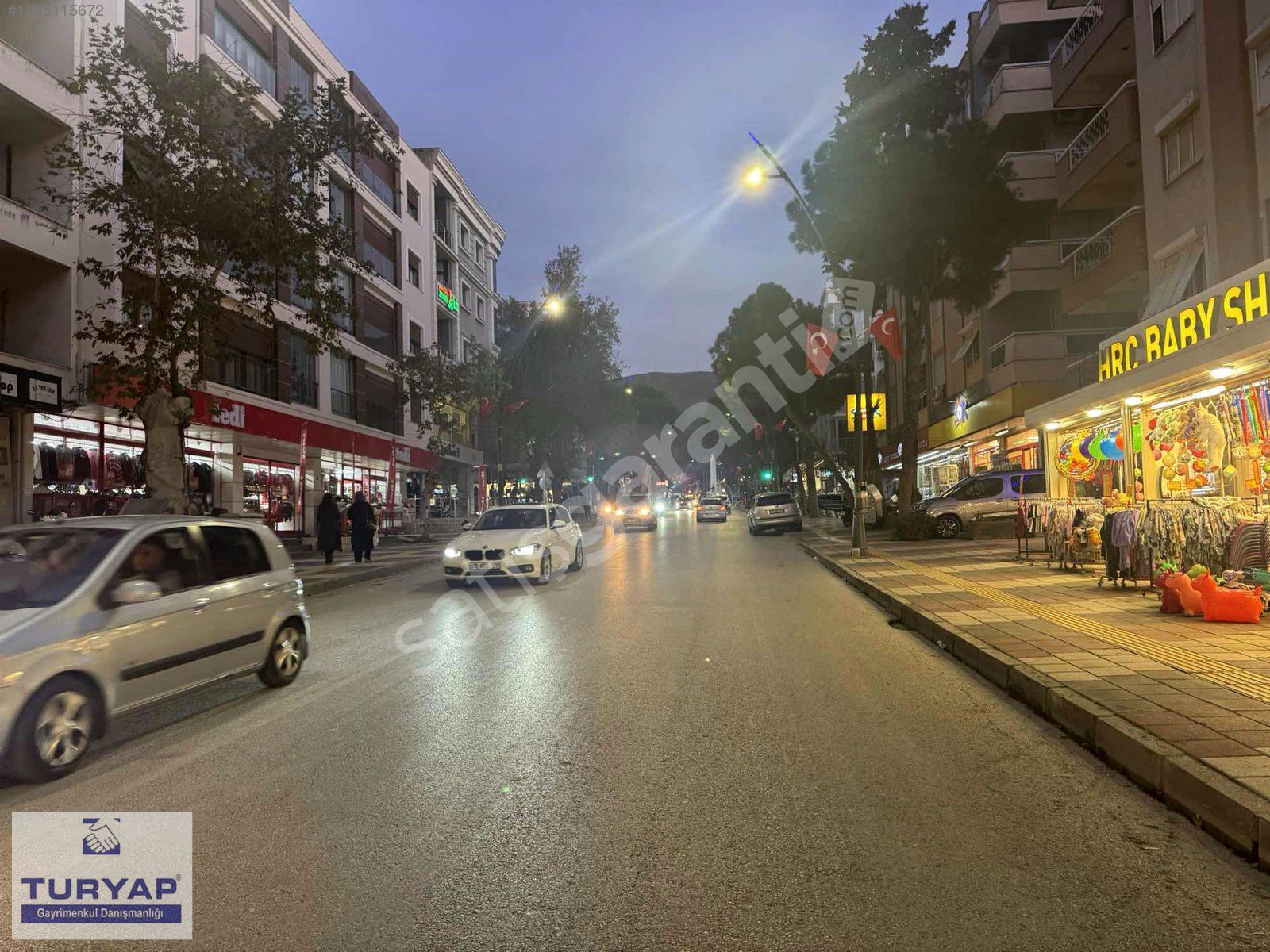 Hürriyet Mah İstasyon Cad Kiralık İşyeri!
