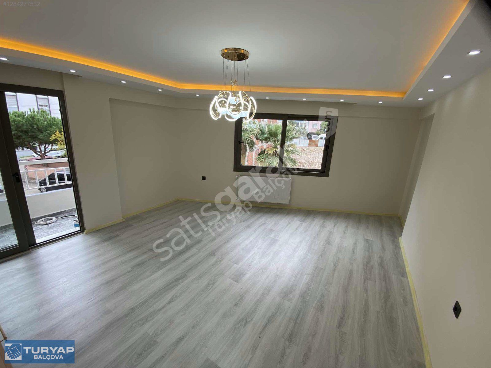 Balçova Teleferikte Komple Sıfır 2+1! Merkezde Ara Kat Fırsatı