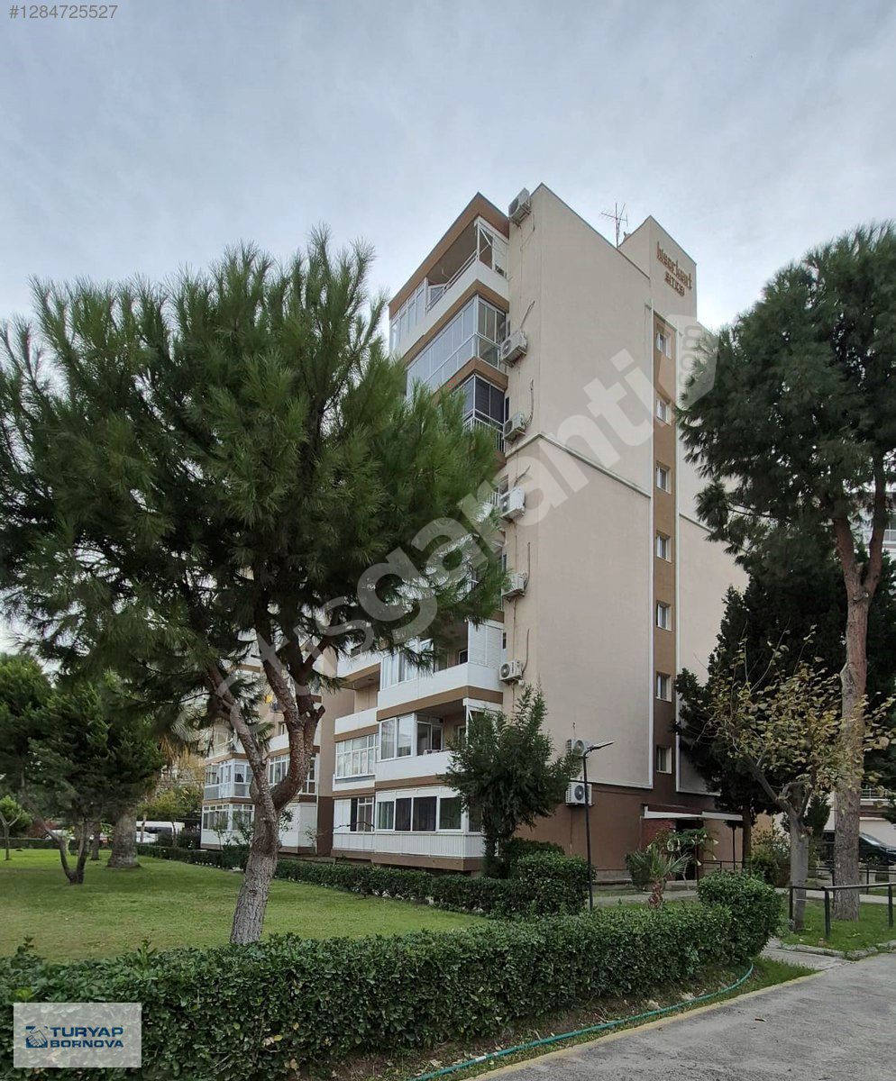 Bayraklı Osmangazi Mahallesinde Site İçerisinde 3+1 Kiralık