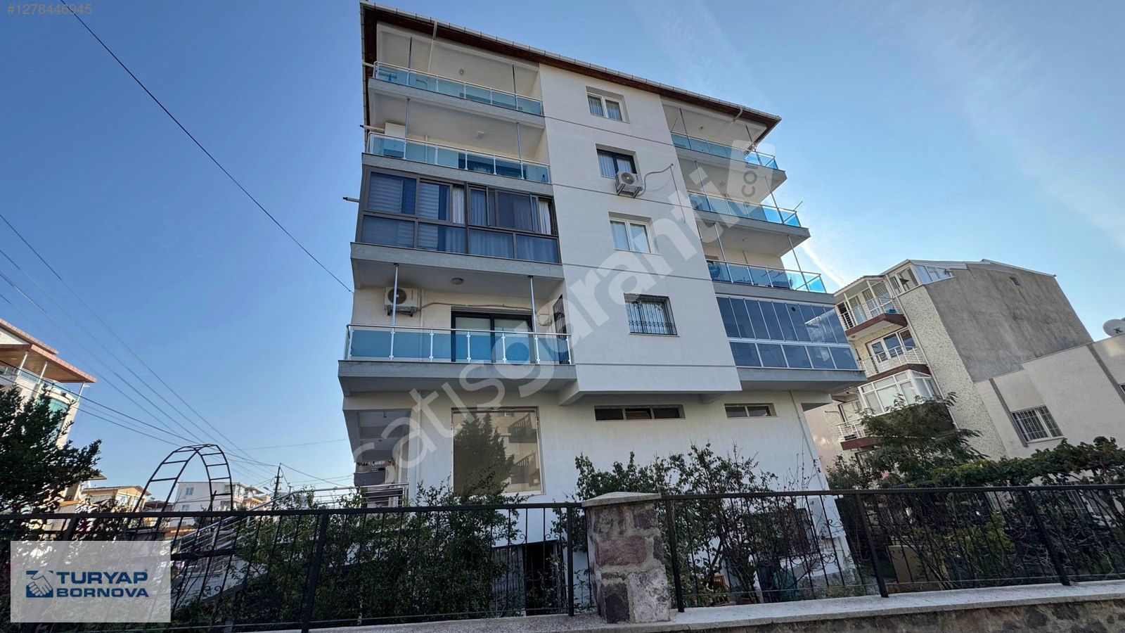 İnönü mah.Turgut Reis cad.'de Müstakil Tadında Satılık 2+1 Daire