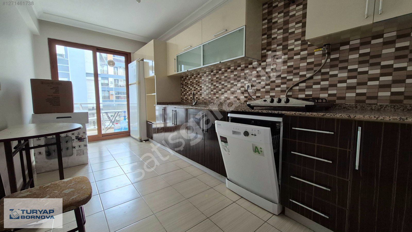 Bornova Aşık Veysel Parkı Karşısı Eşyalı Doğalgazlı 2+1 Kiralık