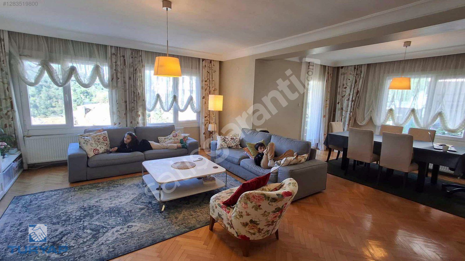 TURYAP'TAN BEYKOZ'DA GÖKSU EVLERİ'NDE BALKONLU GENİŞ 3+1