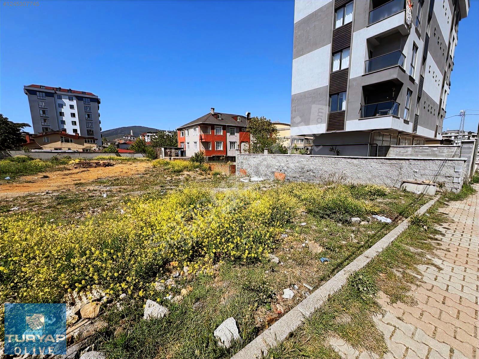 Sultanbeyli Orhangazi Satılık İmarlı 862 m2 Arsa