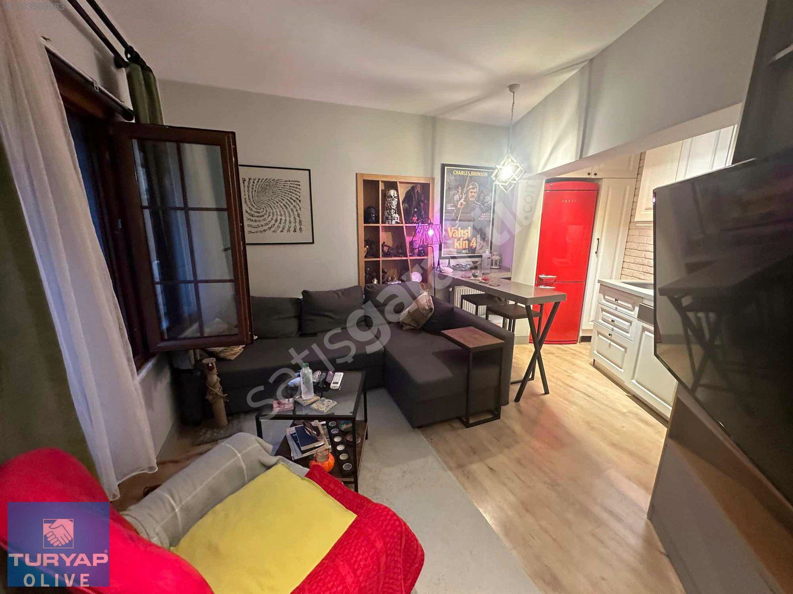 Beşiktaş Ortaköy'de Boş Müstakil Eşyalı Satılık Daire