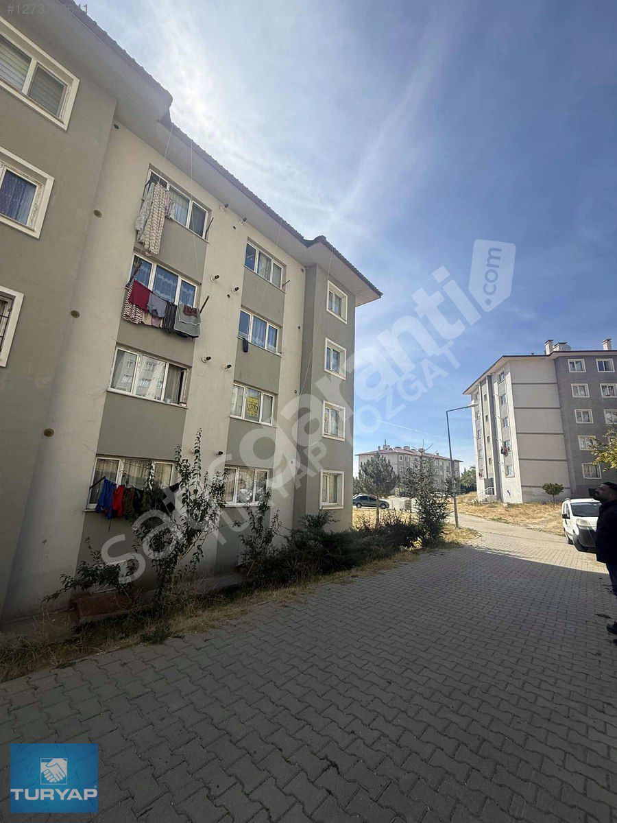 TURYAP EMLAKTAN TOKİLERDE EŞYALI SATILIK 1+1 DAİRE