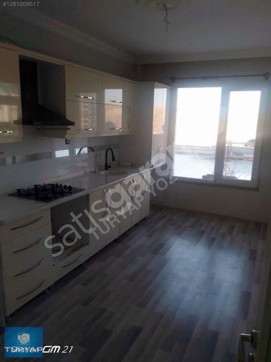 TURYAP EMLAKTAN KİRALIK ÜNİVERSİTE YOLUNDA 3+1 DAİRE