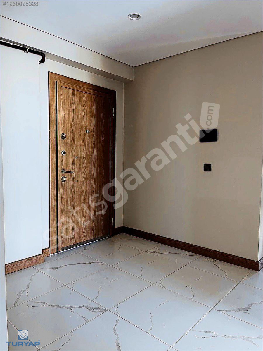 TOZKOPARAN 3.ETAP'TA ÜÇ CEPHE BÜYÜK ŞEREFİYELİ 2+1 110m2