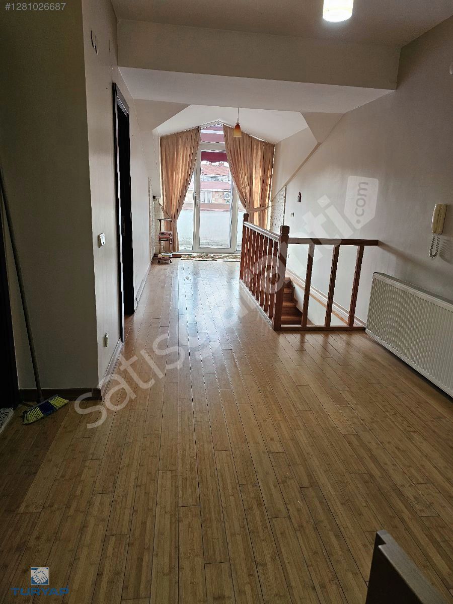 Yeşilyurt merkezde konut ve ofise uygun 3+1 dubleks