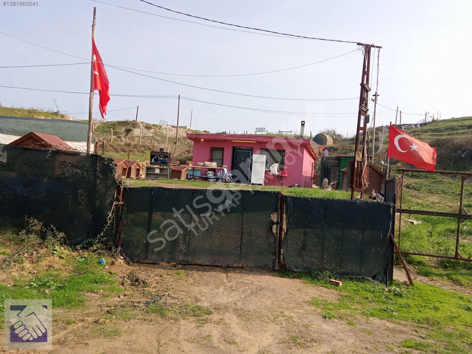 Sarıyer kısır kayada SATILIK.bahceli ev.