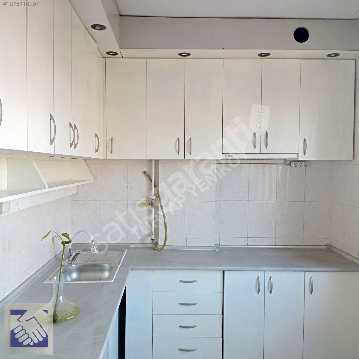 istinyede KİRALIK.2+1.manzaralı daire