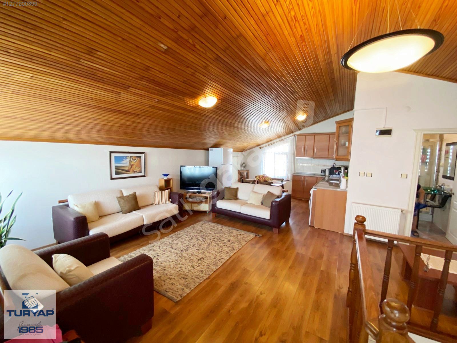 Yalova Özden Mahallesinde 2+1 Lüks Eşyalı Çatı Katı Daire