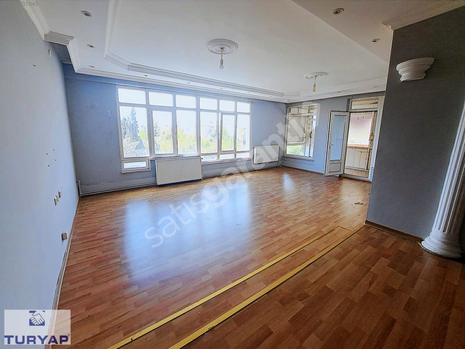 HEYKEL MEYDANI CADDE CEPHE 120 m2 KİRALIK DAİRE