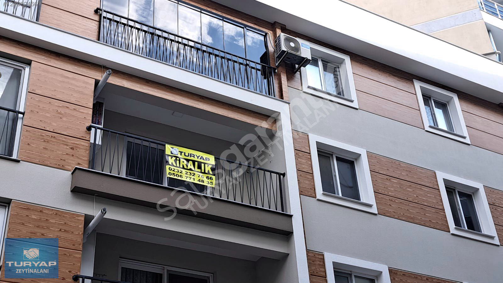 Seferihisar Merkez'de 2+1 Doğalgazlı Önü Açık Kiralık Daire