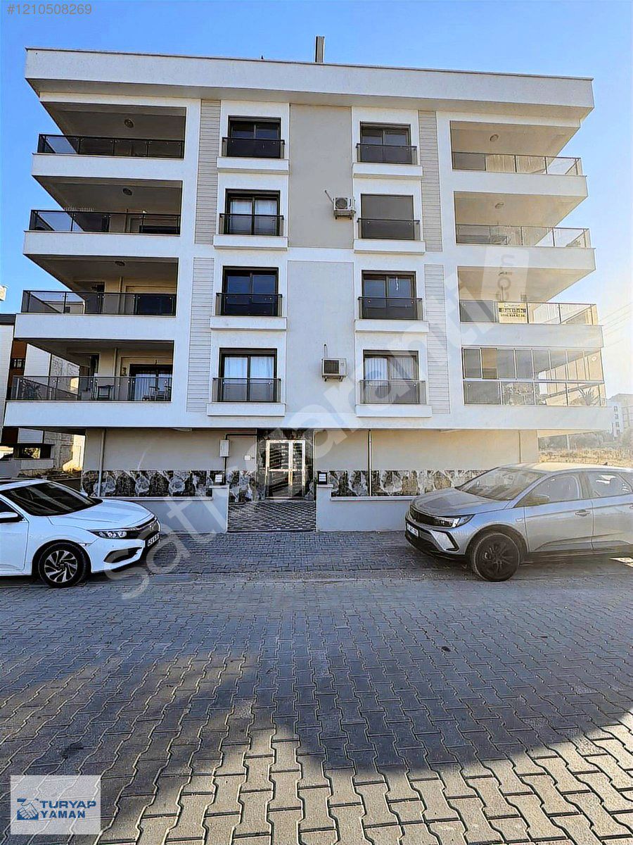 TURYAP'DAN ERGENEKON MAHALLESİNDE BİREYSEL OTOPARKLI LÜKS DAİRE