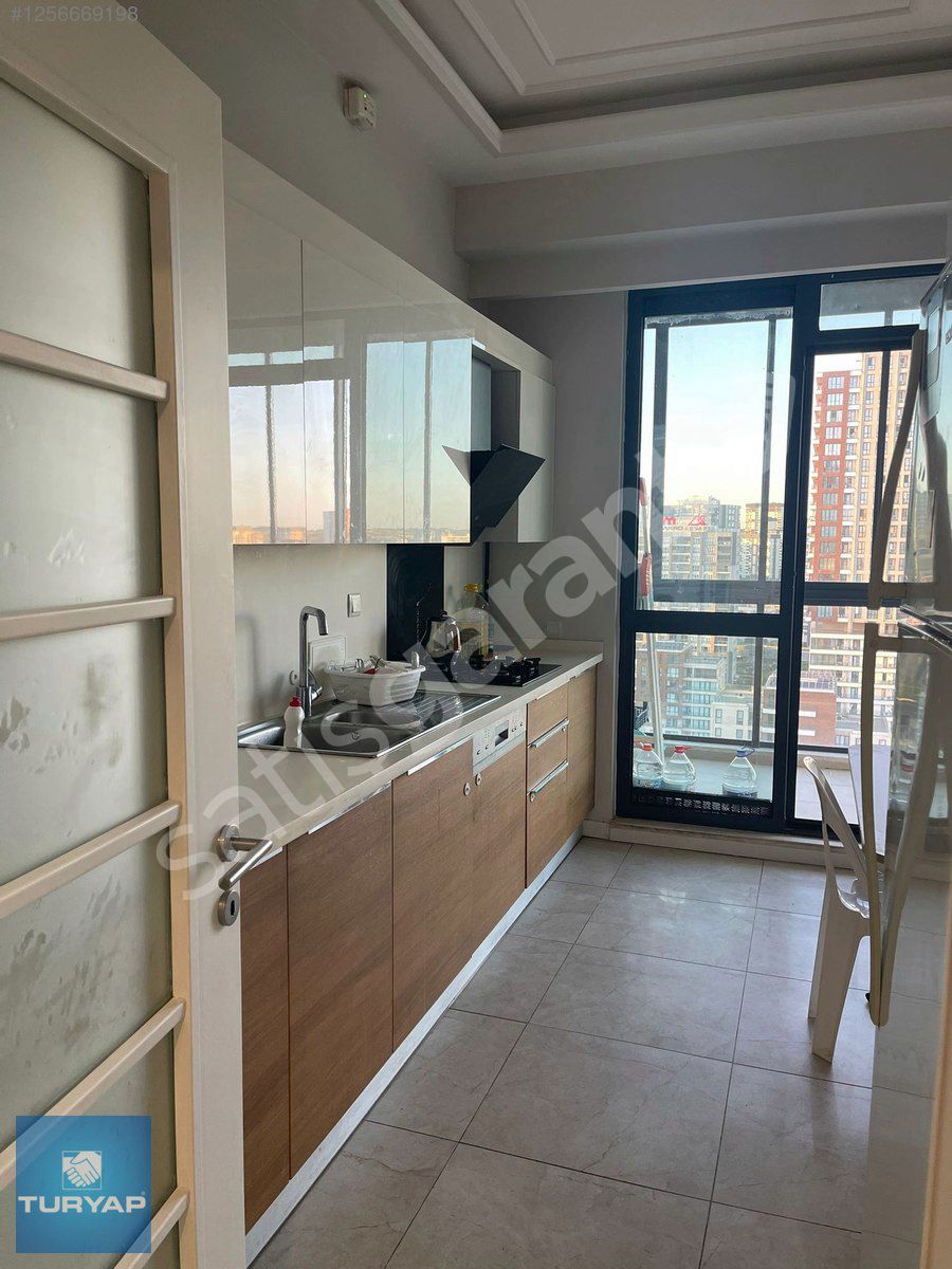 KAYAŞEHİR ADIM İSTANBUL PROJESİNDE ARA KAT 3+1 SATILIK BOŞ DAİRE