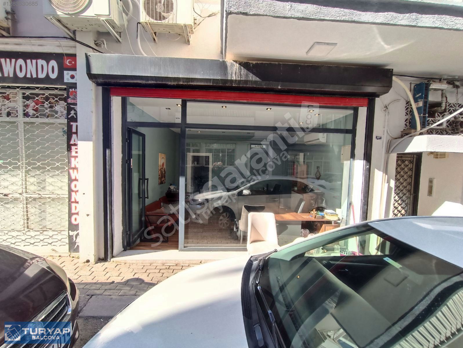 Agora Karşısı Çift Sokak Cepheli Kiracılı Satılık Dükkan