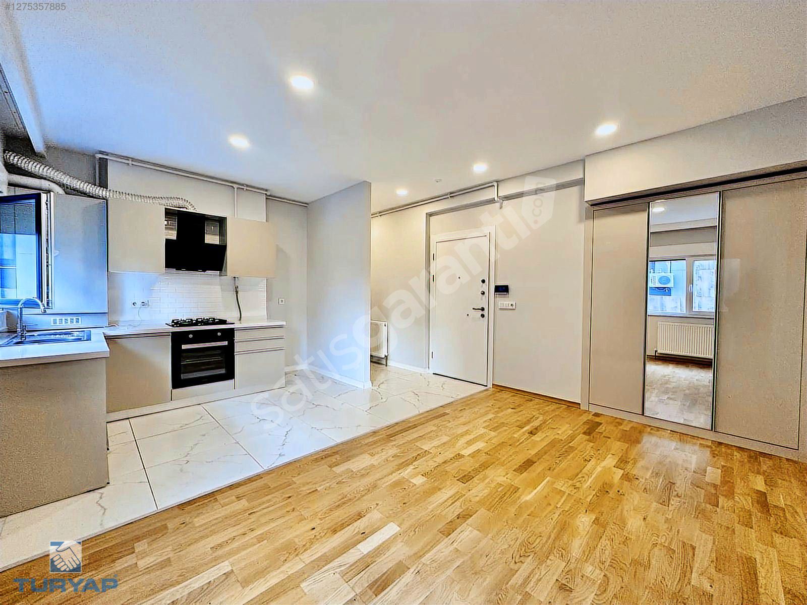 TURYAP'TAN CADDEBOSTAN SAHİLDE 60.YIL PARKINA YAKIN 1+1